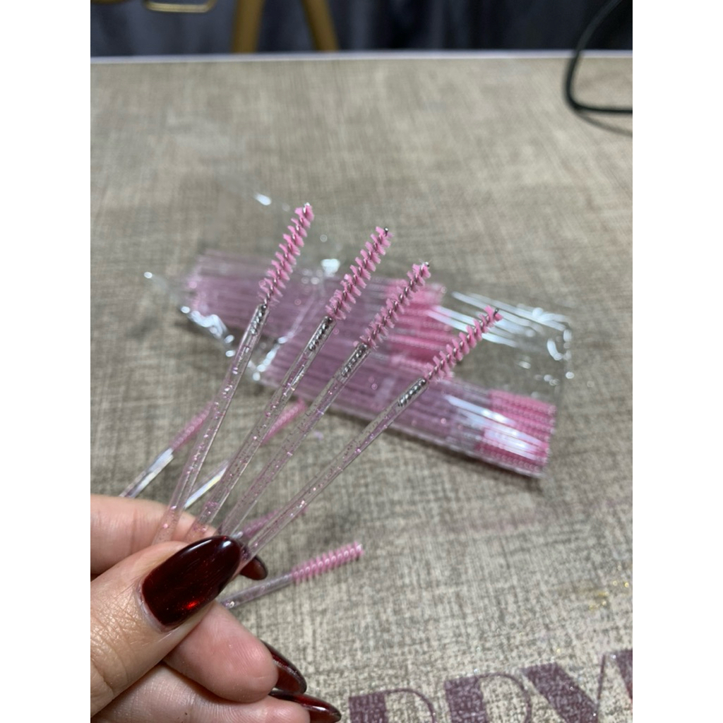 Chổi chải mi loại xịn 1 bịch 50 cái Linh Bùi
