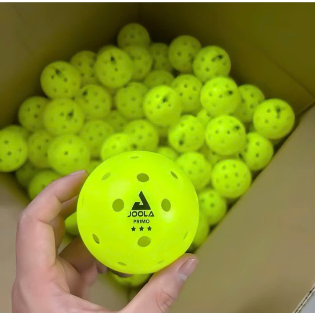 Bóng Pickleball Joola 40 thi đấu,bóng đúc nguyên khối giúp bóng đạt độ bền tốt,lựa chọn hàng đầu hiệ