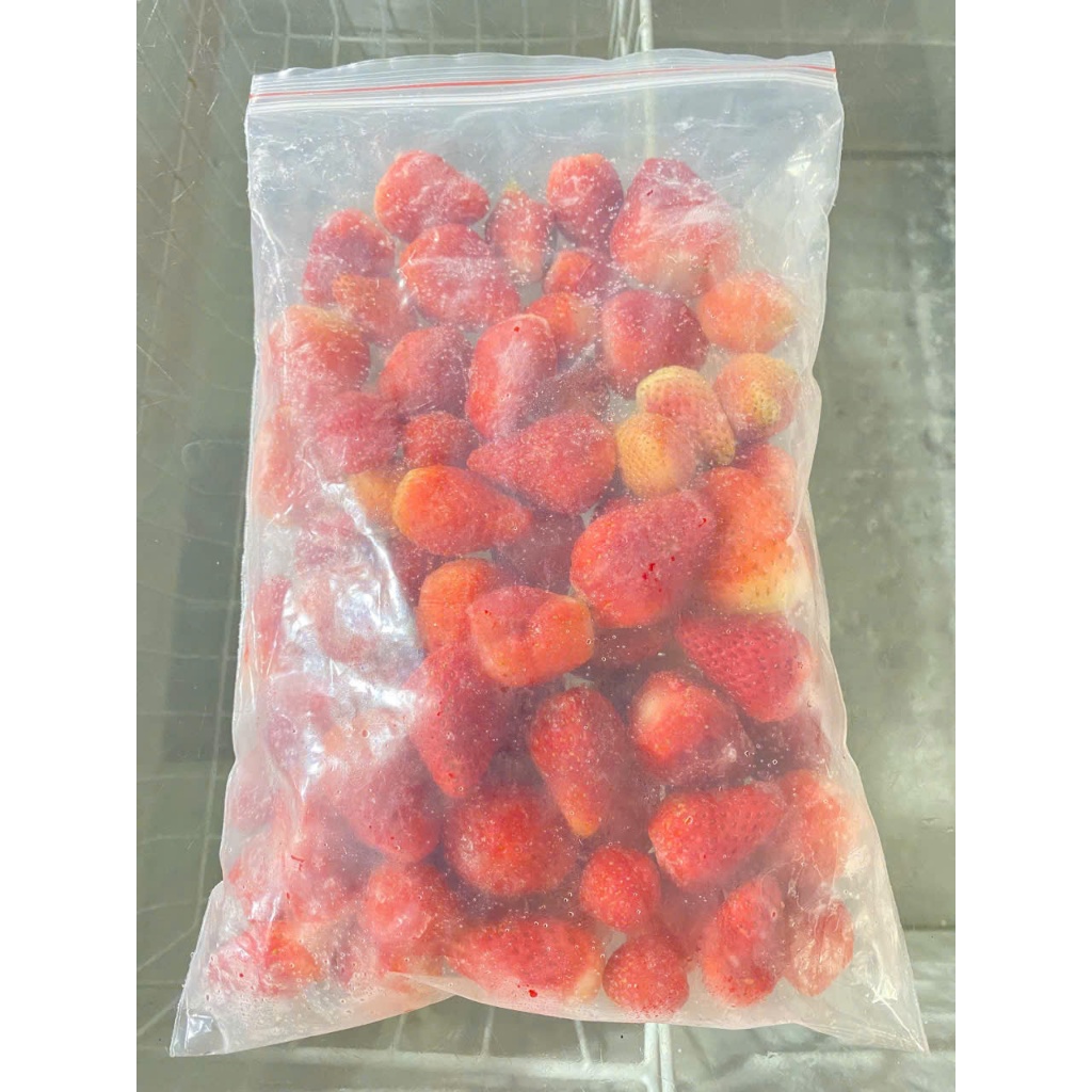 🍓 DÂU TÂY AKI / SKY CẤP ĐÔNG SIZE 49/64 – TÚI 1KG 🍓