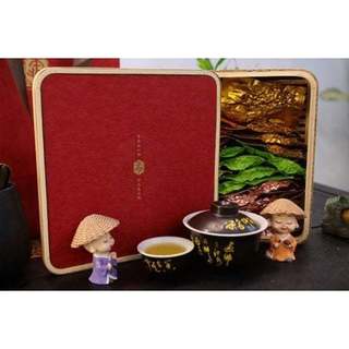 (Trà Ô long) Set Trà Oolong Biếu Tặng Tâm Xuân Bất Tận Thượng Hạng