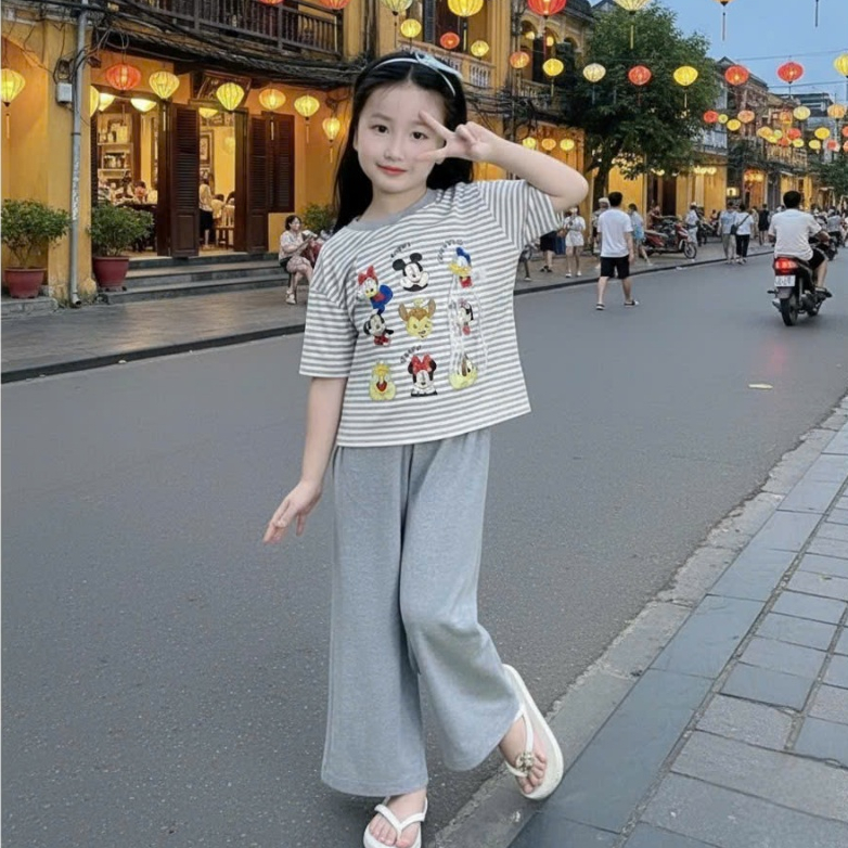 4-15 tuổi.Bộ quần áo cộc tay, quần xuông cho bé gái in hình mickky chất vải thun tăm mềm mịn co giãn thoải mái.M61