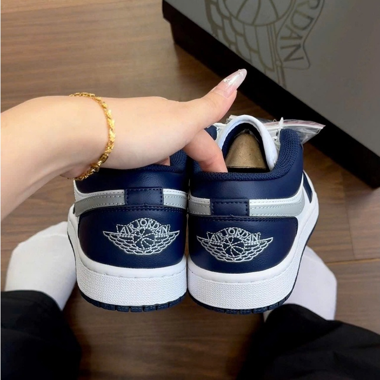 (Tăng 1 size) Giày Thể Thao Cổ Thấp, Giày Sneaker Navy Sọc Xám Phong Cách Thời Trang Nam Nữ