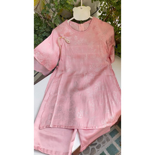 [SẴn]🧧Áo dài Tết🧧Set áo dài cách tân cho bé gái – Màu hồng dịu, mặc lễ Tết, chụp ảnh rất xinh