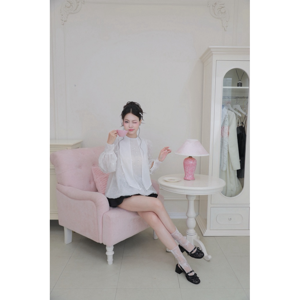 HERAH.ERA - Áo Sơ Mi Trắng Kiểu Ren Đá Phối Vạt Nơ Phong Cách Tiểu Thư / Fairy Dust Top