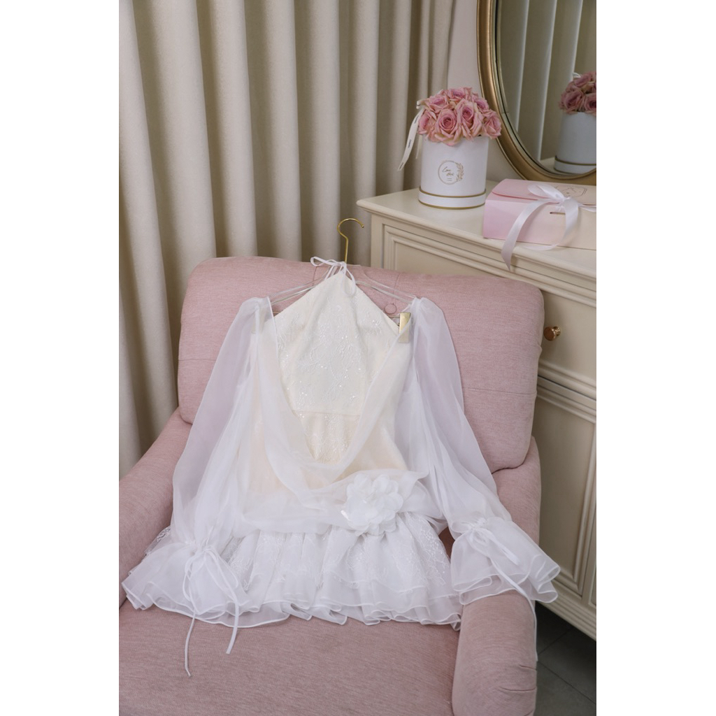 HERAH.ERA - Đầm Trắng Thiết Kế Layer Ren Babydoll Tay Dài Voan Mềm Xuyên Thấu Phối Hoa Tiểu Thư Hàn Quốc / Angelic Dress