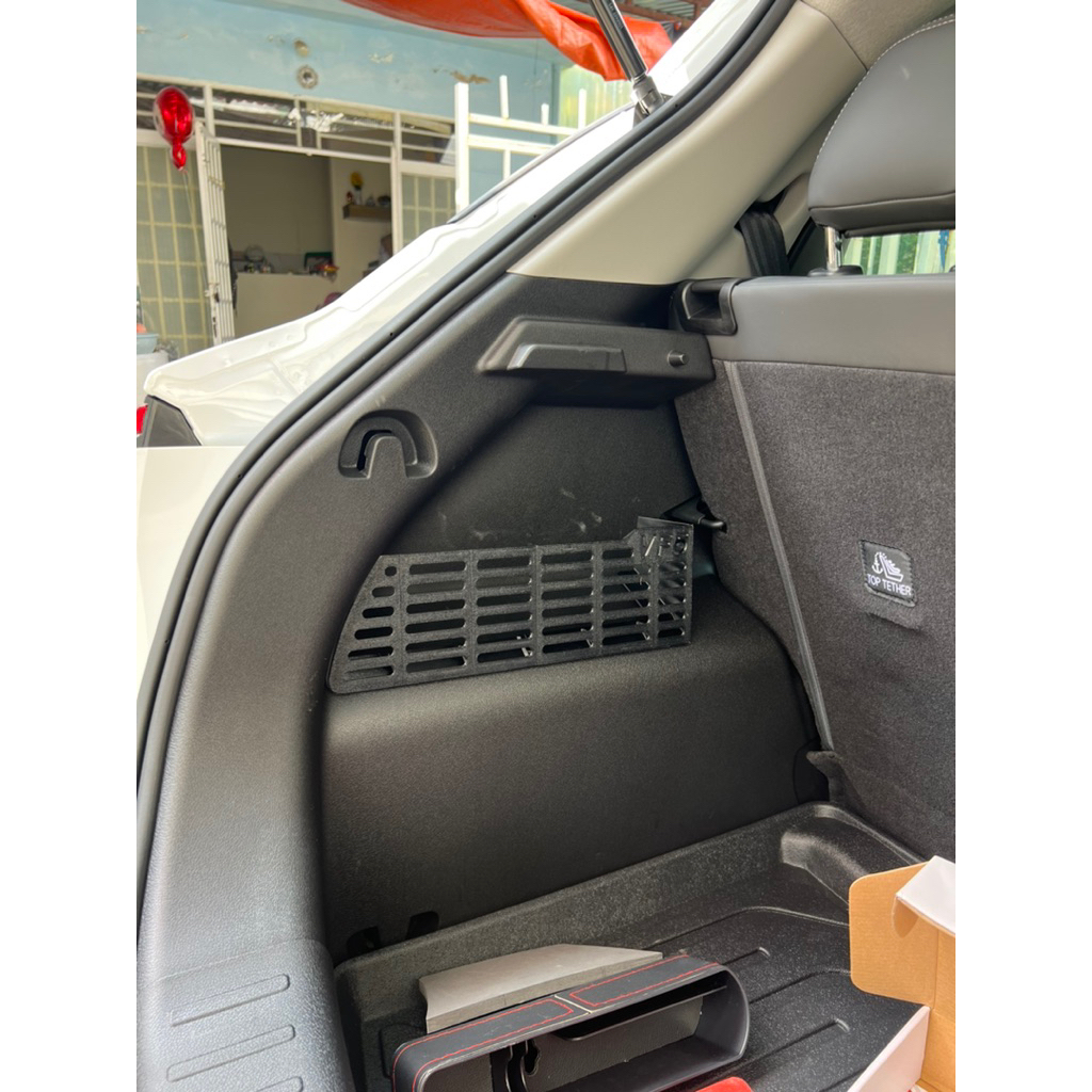 ngăn hộc cốp xe Vinnfast vf5