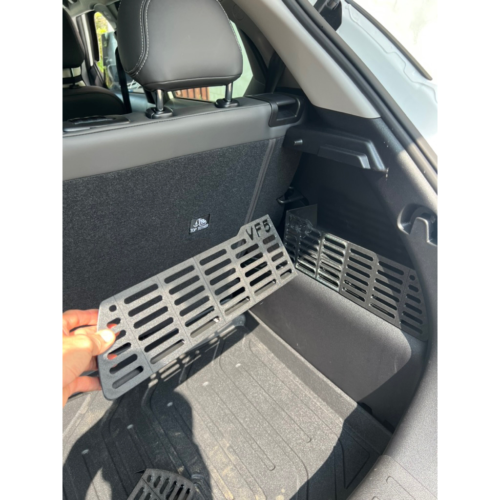ngăn hộc cốp xe Vinnfast vf5