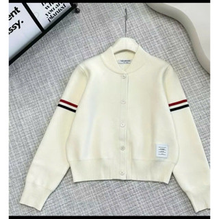 áo khoác nỉ viền dáng vừa cực hót