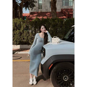 •𝙆𝙞𝙣𝙜𝙨𝙝𝙤𝙥𝙗𝙚𝙖𝙪𝙩𝙮•Váy Len Tăm Body Cúc Xanh QC