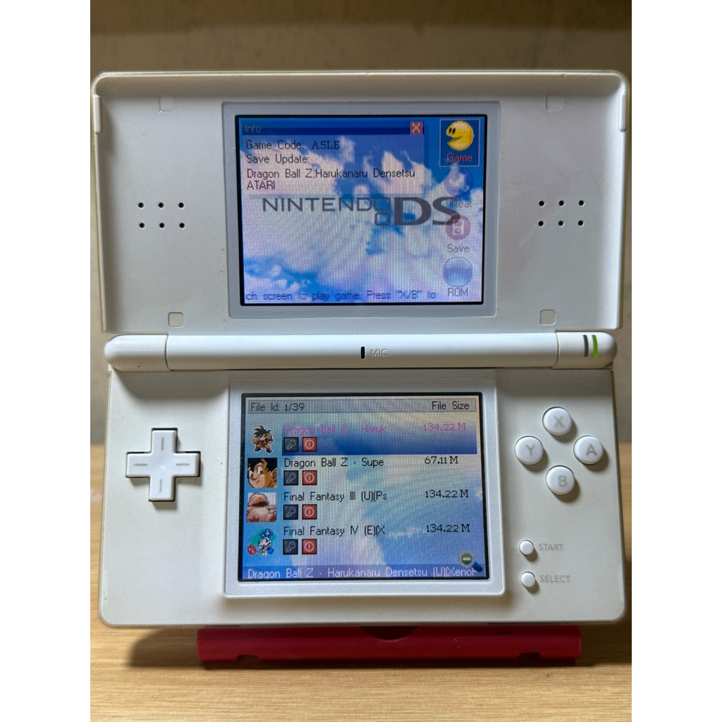 Máy game Nintendo Ds Lite màu trắng, thẻ R4 4GB đã cài game | Shopee ...