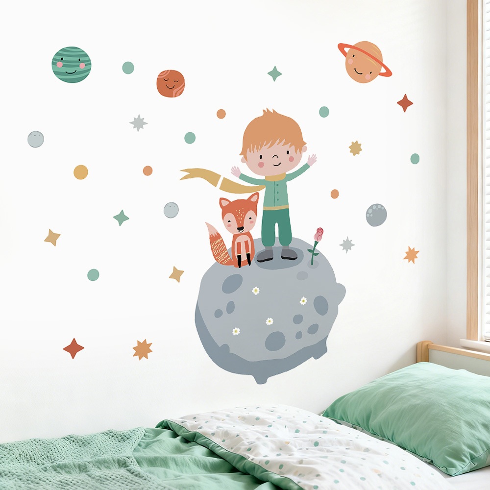 Decal Dán Tường Hoàng Tử Bé Và Con Cáo Ngoài Vũ Trụ Có Keo Sẵn 110x92cm - Trang Trí Phòng Cho Bé
