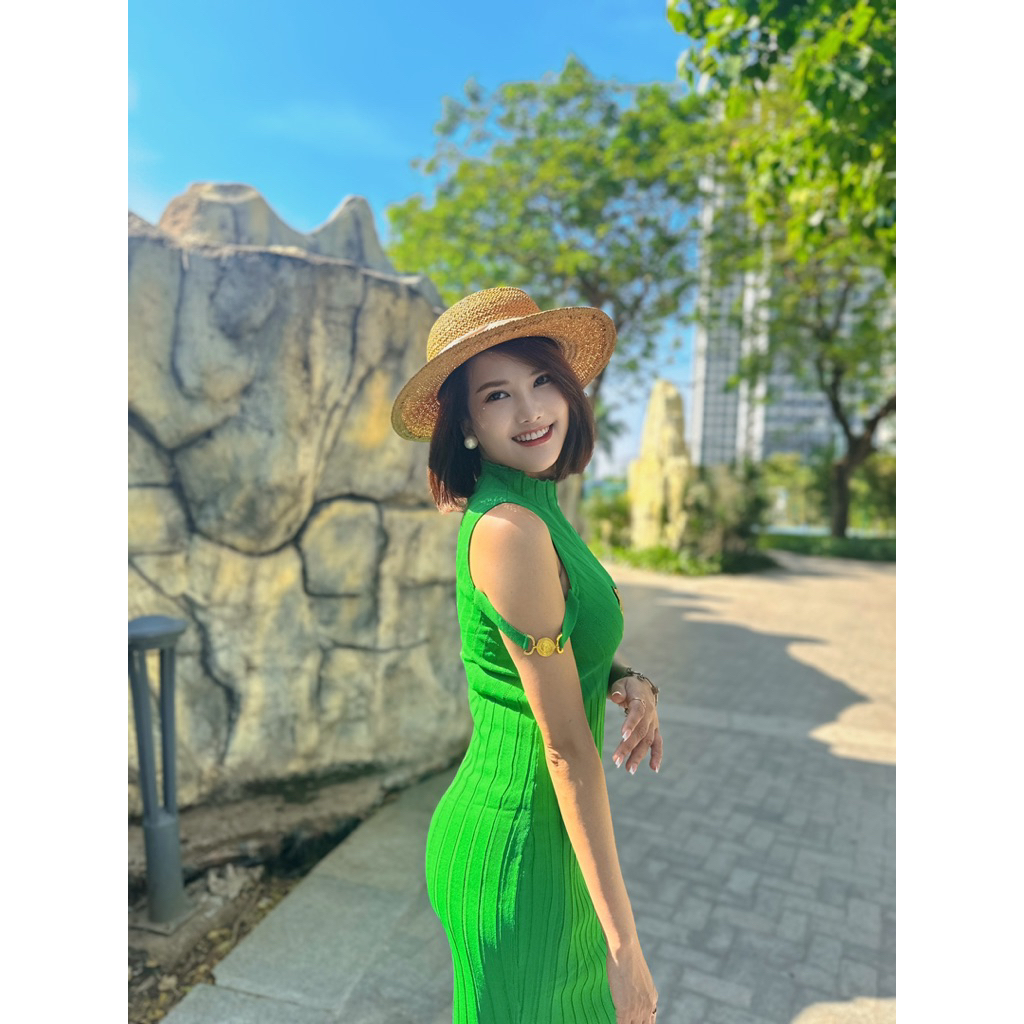 Đầm body len tag Versace đen xanh lá