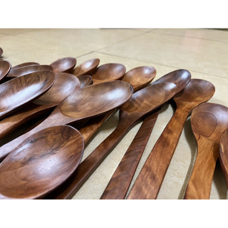Muỗng gỗ tự nhiên, 7 x 30cm bền chắc – an toàn khi nấu ăn, không trầy nồi chảo, dùng xào nấu – múc – trộn  tiện lợi.