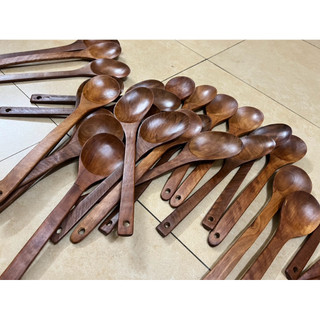 Muỗng gỗ tự nhiên, 7 x 30cm bền chắc – an toàn khi nấu ăn, không trầy nồi chảo, dùng xào nấu – múc – trộn  tiện lợi.