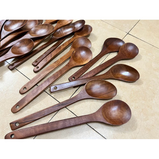 Muỗng gỗ tự nhiên, 7 x 30cm bền chắc – an toàn khi nấu ăn, không trầy nồi chảo, dùng xào nấu – múc – trộn  tiện lợi.
