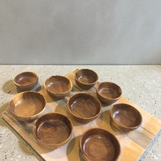 Bát gỗ keo Nguyên khối , Đường kính 12cm , 13cm , 14cm và 15cm .Cao 6cm