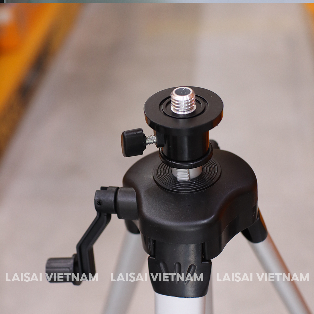 Chân Đế Tripod Nhẹ Gọn cao 1.6M LS3034, có tay quay thuận tiện dành cho máy Laser LaiSai