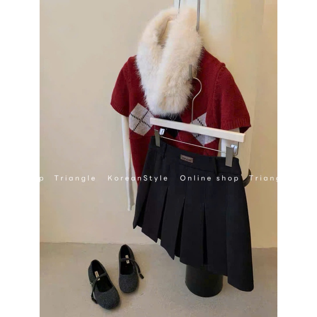 TRIANGLE - Pi Skirt (Cân nhắc kỹ, return is not welcomed)- Chân váy dạ xếp li 2 mặt đa di năng, chiều dài vừa phải