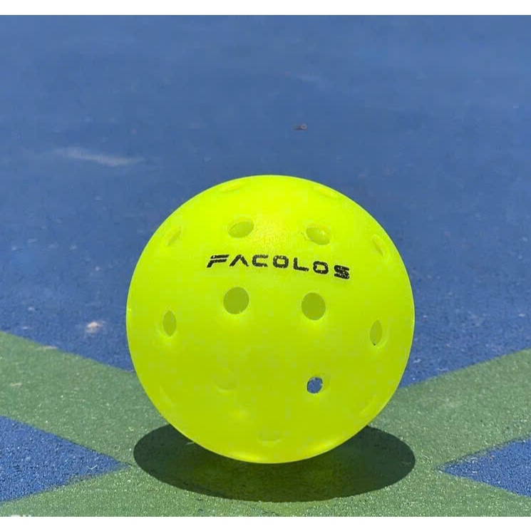 Hộp 3 bóng Pickleball Facolos 40 lỗ tiêu chuẩn thi đấu,bóng đúc nguyên khối giúp bóng có độ bền tốt