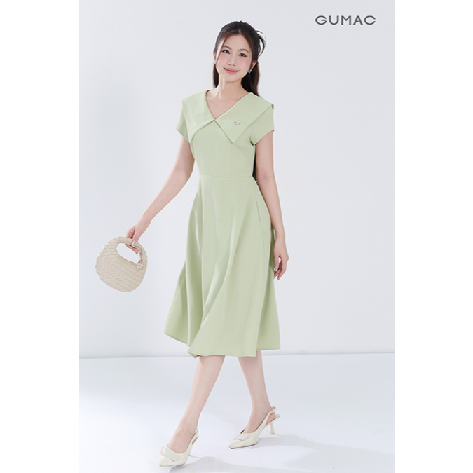 Đầm Nữ Dáng A Xòe GUMAC Cổ V Đính Phụ Kiện Chất Chéo Nhật Đứng Form DF07048