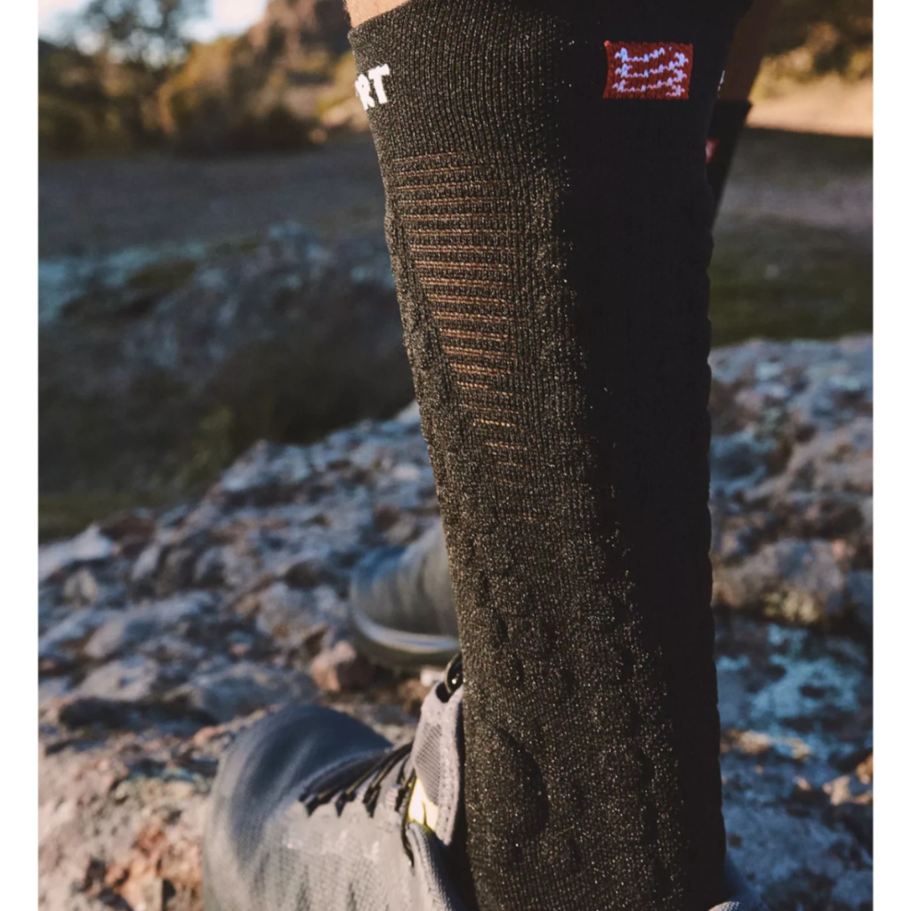 Vớ Thể Thao Compressport Pro Racing Socks v4.0 - Chống Phồng Rộp, Thoáng Khí, Hỗ Trợ Vòm Chân