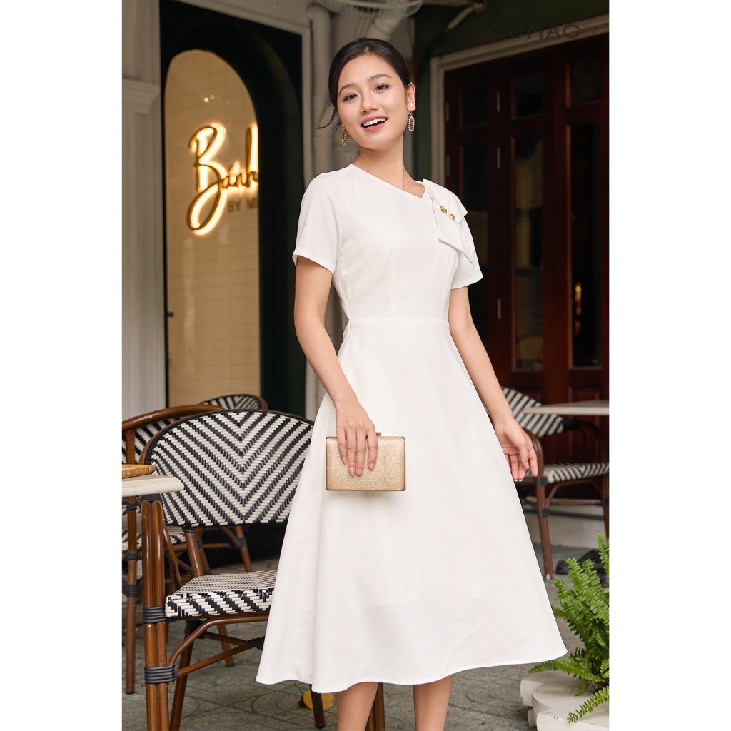 Đầm Nữ Form A Xòe GUMAC Cổ Xéo Một Bên Đính Nơ Trang Trí Đầm Có Hai Túi Sườn DF08014