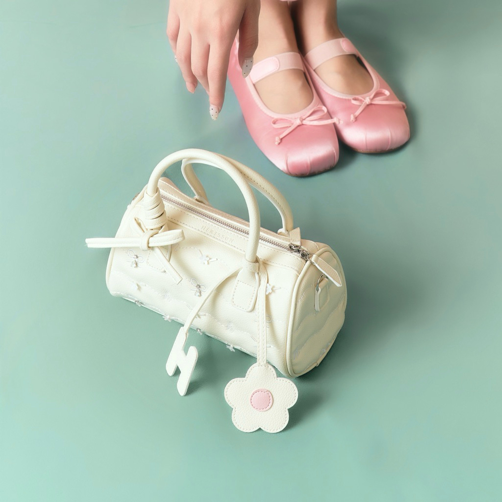 Túi Rosy bag màu trắng kem Hérisson da Pu chần bông hoạ tiết nơ (3 màu ...