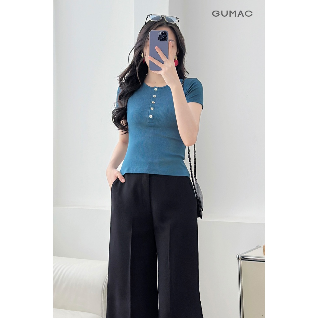 Áo Thun Nữ Cổ Tròn GUMAC Form Ôm Phối Cổ Trụ Đính Nút Xà Cừ Chất Thun Tăm Mịn Mát ATF04021