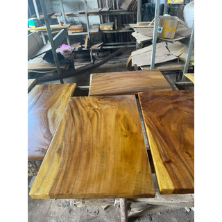 Gỗ me tây : 50x70x3.4cm (vuông- Sơn 1 mặt)