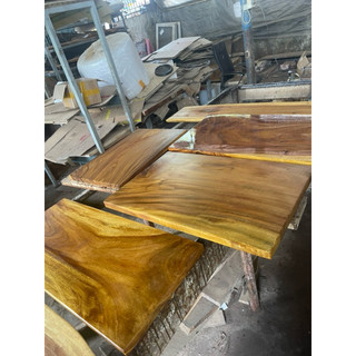 Gỗ me tây : 50x70x3.4cm (vuông- Sơn 1 mặt)
