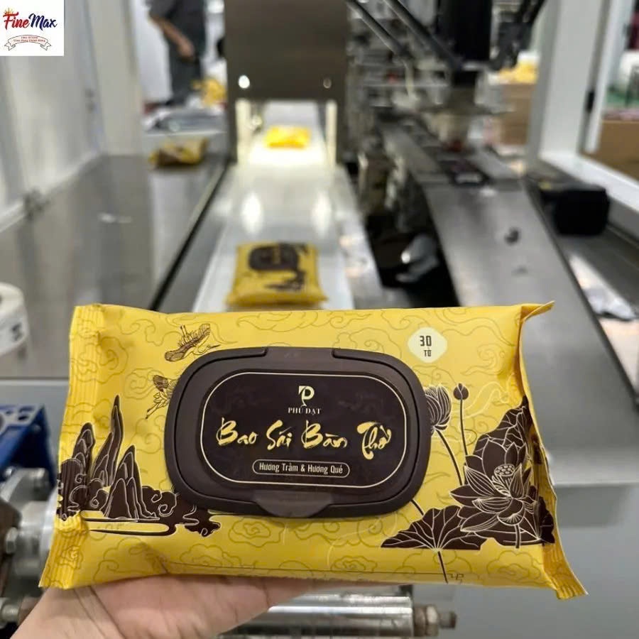 Khăn Ướt Bao Sái Hương Trầm PHÚ ĐẠT Mềm Nhẹ Nhàng Làm Sạch Các Vật Phẩm Thờ Cúng