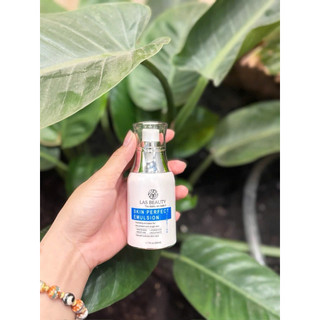 Kem sữa dưỡng truyền trắng Rong Nho Nhật Bản Las Beauty Skin Perfect Emulsion 50ml