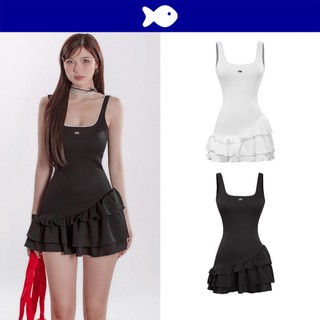 Váy cổ vuông hở lưng phối ren DKMV thiết kế 2 tà lệch ôm dáng kèm logo Cá đáng yêu Bennie Dress | K-D17