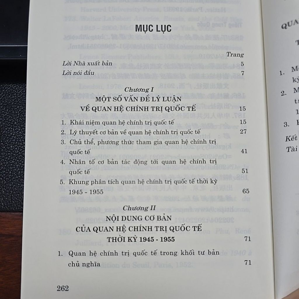 Sách - Hai cực hay đa cực quan hệ chính trị quốc tế 1945 - 1955 và tác động tới cách mạng Việt Nam