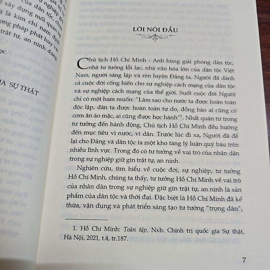 Sách - Tư tưởng Hồ Chí Minh về vai trò của nhân dân trong sự nghiệp giữ gìn trật tự...