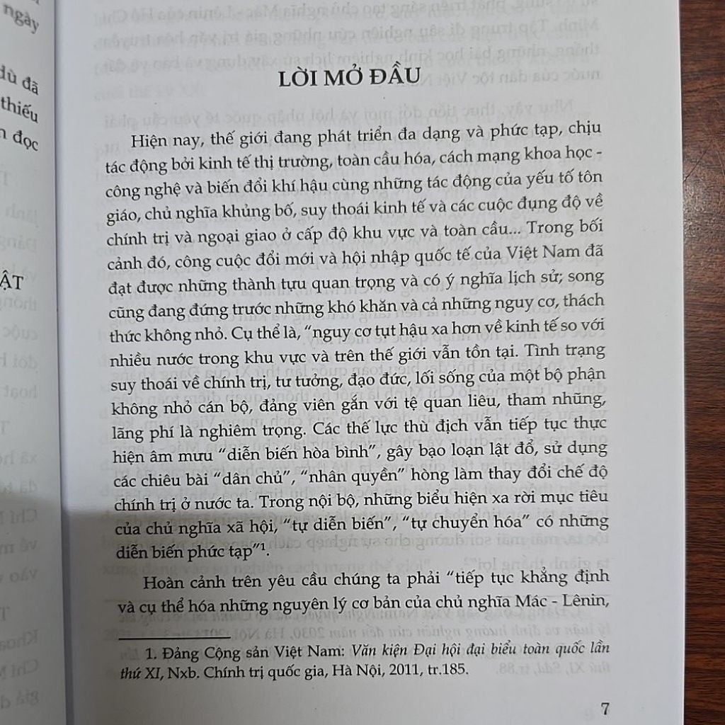 Sách - Tư tưởng chính trị Hồ Chí Minh