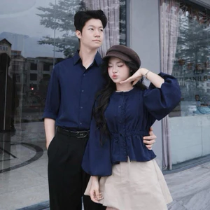 Set đồ đôi nam nữ couple áo sơmi nữ xếp li cúc dọc viền bèo chun tay bồng và áo sơmi namm