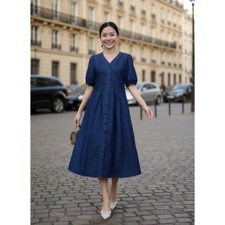 SWANLAKE | Váy Đầm Nữ Midi Suông Trơn Cài Nút Denim Jean Wash Tay Ngắn Cổ Chữ V Công Sở D13352