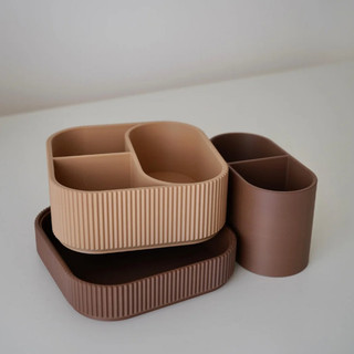 Hộp Đựng Mỹ Phẩm Để Bàn Nhiều Ngăn Xếp Chồng – Khay Đựng Đồ Trang Điểm, Cọ Makeup, Phụ Kiện Gọn Gàng