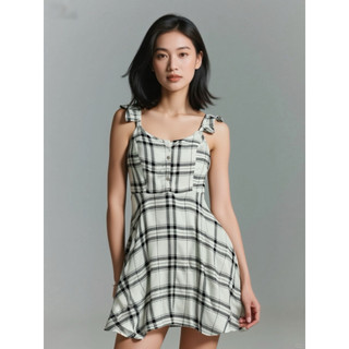 đầm F21 2 màu
