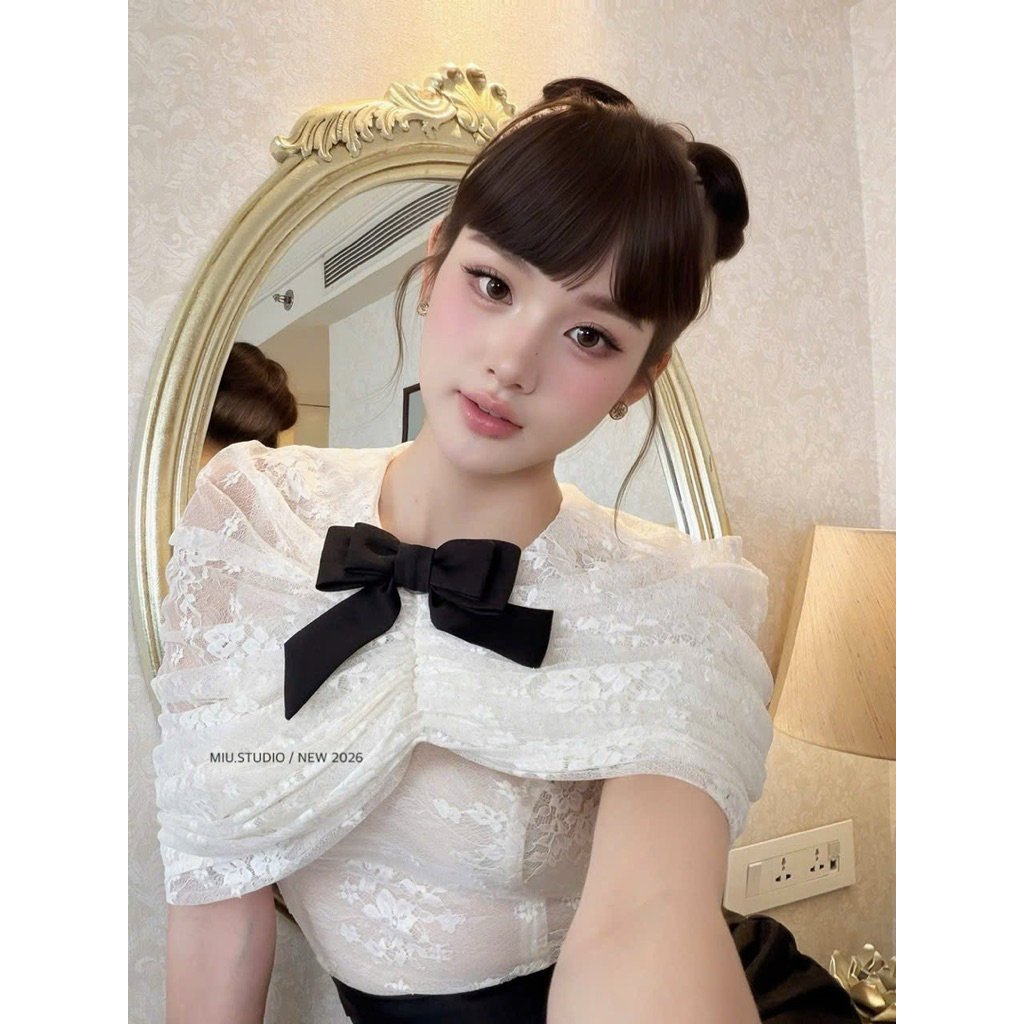 MIU.STUDIO • Set Áo ren hoa thiết kế cổ choàng cách liệu đính nơ tiểu thư kèm chân váy A ngắn phù hợp đi tiệc ,  đi chơi