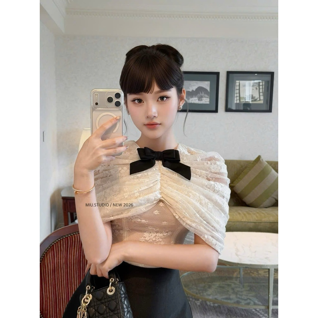 MIU.STUDIO • Set Áo ren hoa thiết kế cổ choàng cách liệu đính nơ tiểu thư kèm chân váy A ngắn phù hợp đi tiệc ,  đi chơi