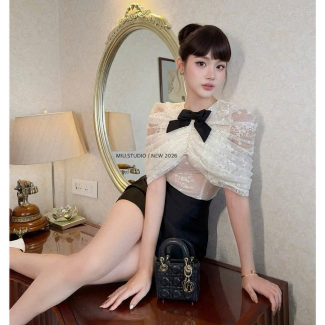 MIU.STUDIO • Set Áo ren hoa thiết kế cổ choàng cách liệu đính nơ tiểu thư kèm chân váy A ngắn phù hợp đi tiệc ,  đi chơi