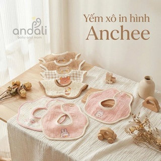 Yếm xô cổ hoa Anchee cho bé – Vải muslin mềm mịn, thấm hút tốt, họa tiết xinh