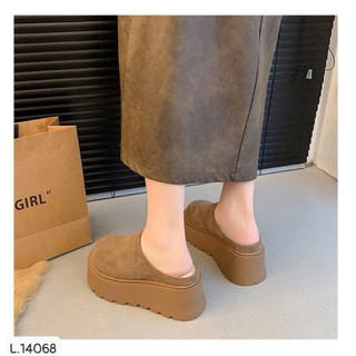 SỤC LÔNG NÂU DA LỘN
