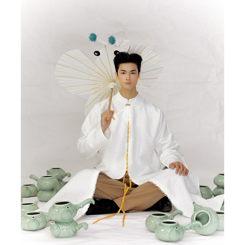 Áo dài nam Khúc Xuân - Trắng An | Tafta nhập | Hàng thiết kế số lượng giới hạn | Villa Wings
