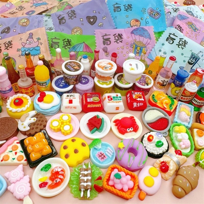 Set 100 Túi mù Không Trùng Nhau , Quà Tặng Học Sinh Giá Rẻ , túi mù bí mật kẹo túi mù charm đồ ăn chai nước đồ chơi mini