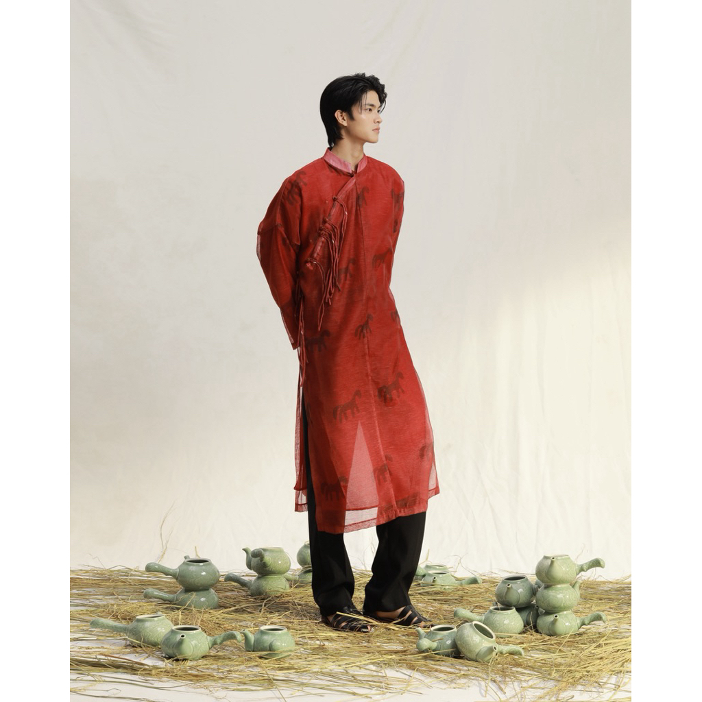 Áo dài nam Khúc Xuân - Hồng Ngũ Mã | Set 2 áo tách rời | Tua rua trước ngực