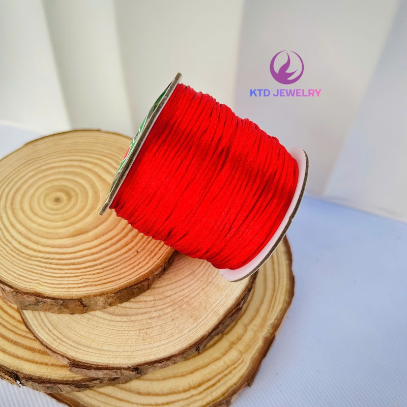 Dây Đỏ May Mắn KATEDA Dùng Để Thắt Vòng Tay, Xâu Hạt, Thắt Phụ Kiện Treo Xe Oto 100m / cuộn
