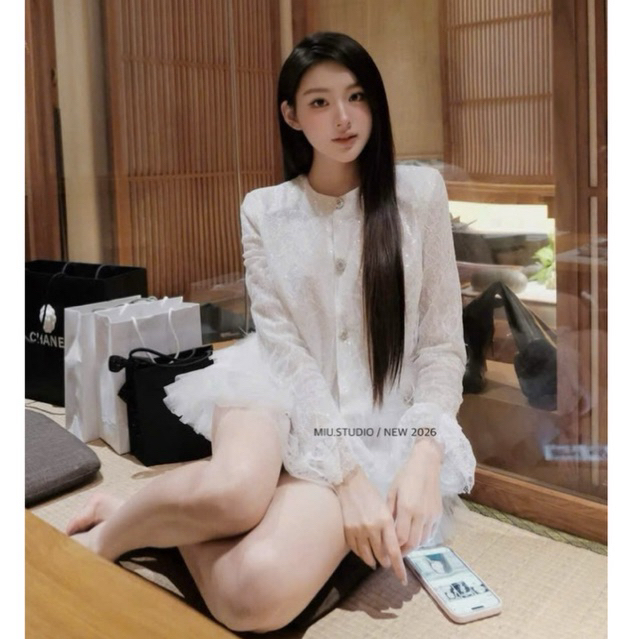 MIU.STUDIO • Set Áo ren lưới đính khuy đá phối viền lông mềm mịn cao cấp kèm chân váy ngắn xoè tầng tiểu thư (có sẵn)
